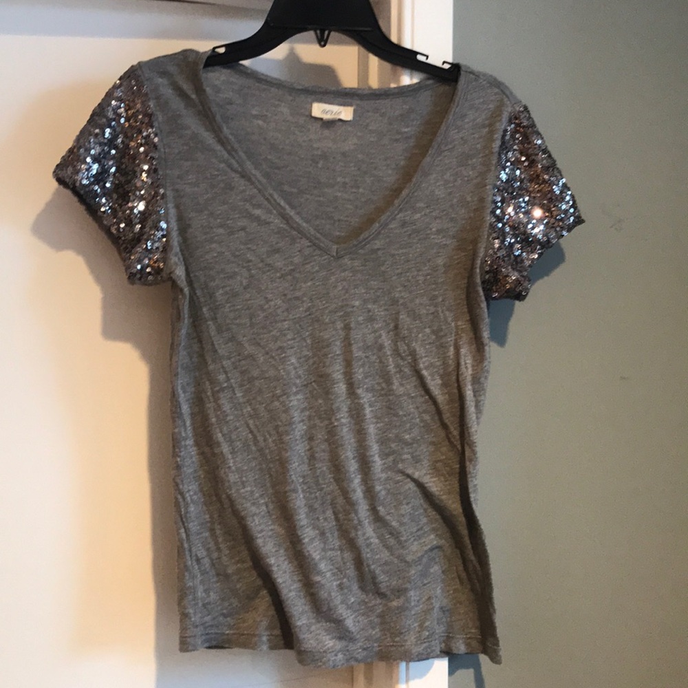 Aerie grey tee with sequin sleeves.